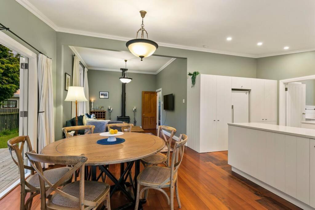 Historic Charm In Greytown - Cosy Kowhai Cottage Exterior foto