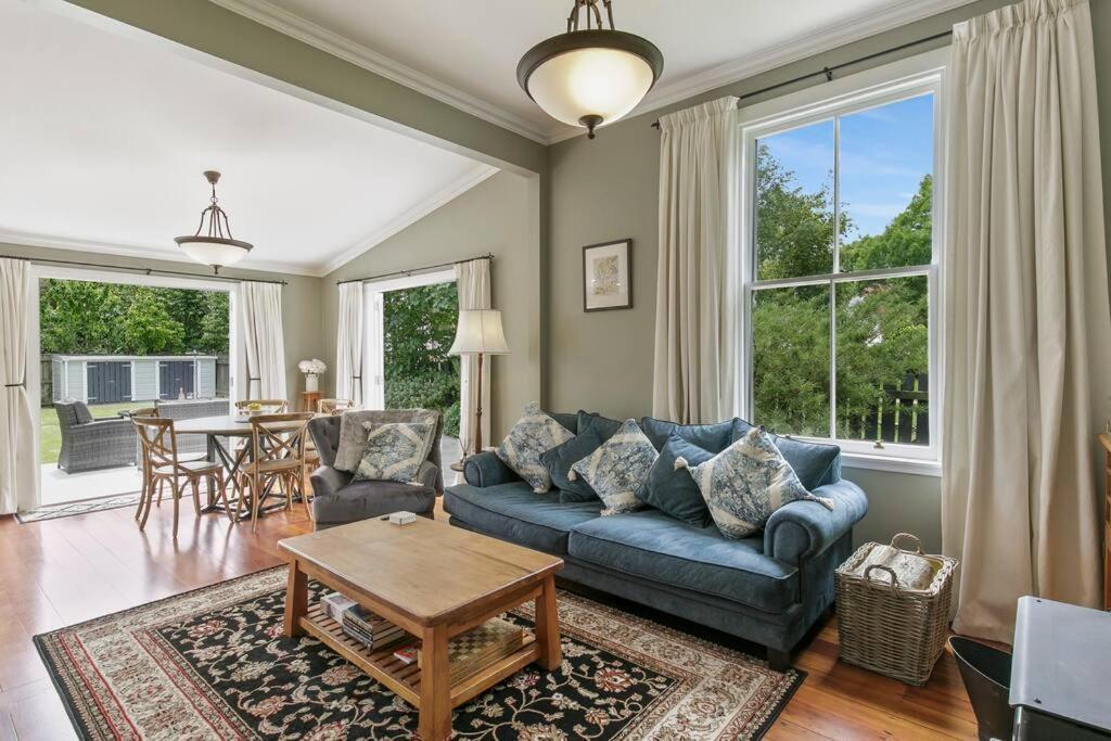 Historic Charm In Greytown - Cosy Kowhai Cottage Exterior foto